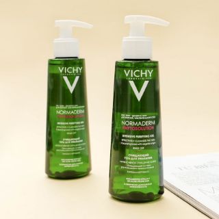 Ảnh của Sữa Rửa Mặt Vichy Dạng Gel Làm Sạch Sâu & Giảm Nhờn 400ml