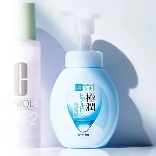 Ảnh của Bọt Rửa Mặt Hada Labo Dưỡng Ẩm Cho Mọi Loại Da 160ml