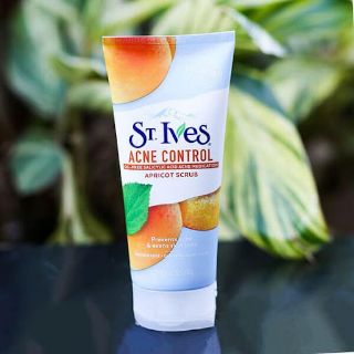 Ảnh của Sữa Rửa Mặt St.Ives Tẩy Tế Bào Chết Trái Mơ Ngừa Mụn 170g