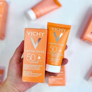 Ảnh của Kem Chống Nắng Vichy Thoáng Nhẹ Không Bóng Dầu SPF 50 50ml