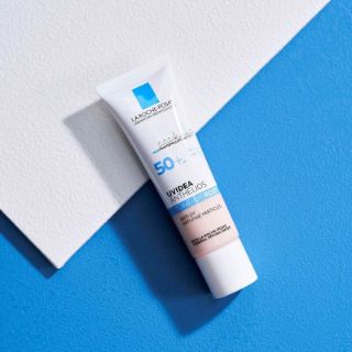 Ảnh của Kem Chống Nắng La Roche-Posay Nâng Tông Sáng Ánh Hồng 30ml